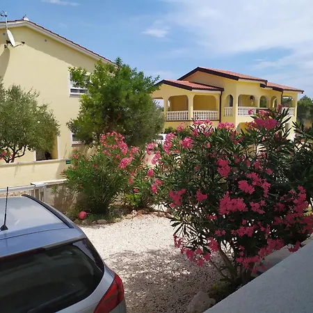 Apartman Olive Garden *