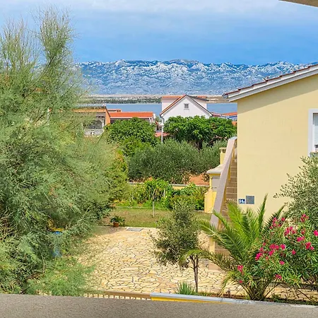 Olive Garden Apartman *