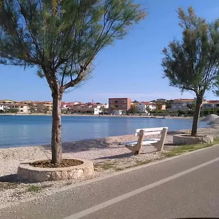 Apartman Olive Garden Vir